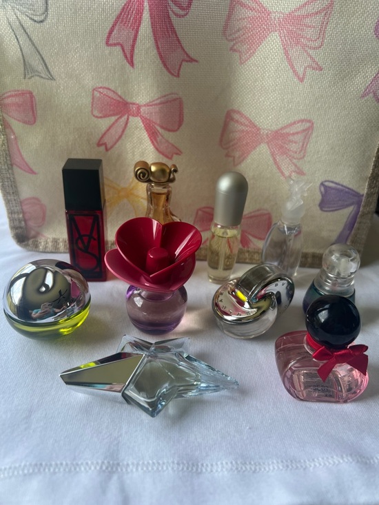 Cute.10pc Mini Perfumes. - Picture 4 of 12